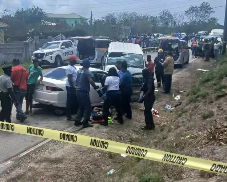 Child Among Injured in Bus-Car Collision on Pares Main Road