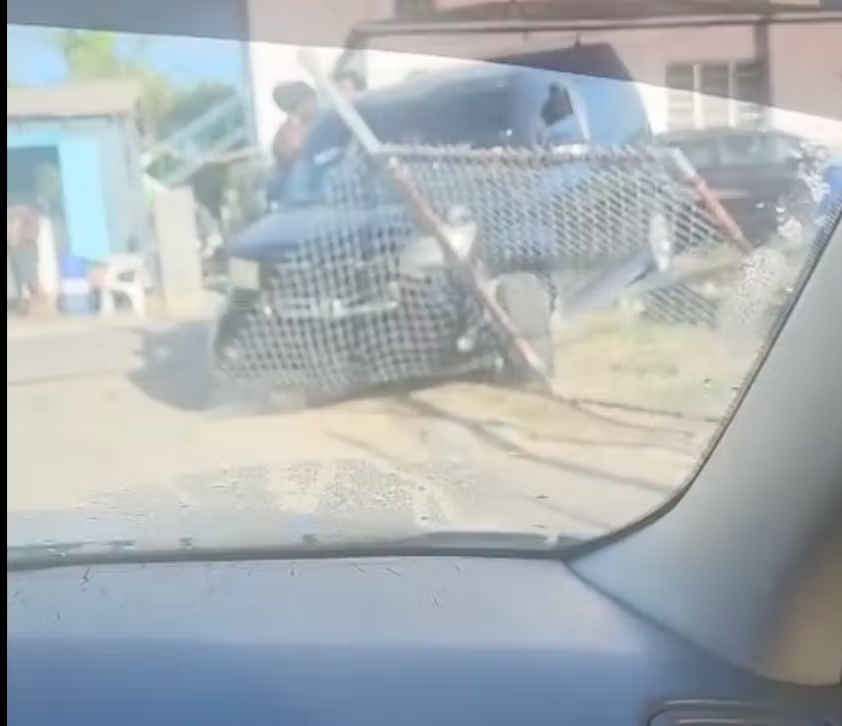 Vehicle Crashes Into Preschool Fence Behind Greenbay School
